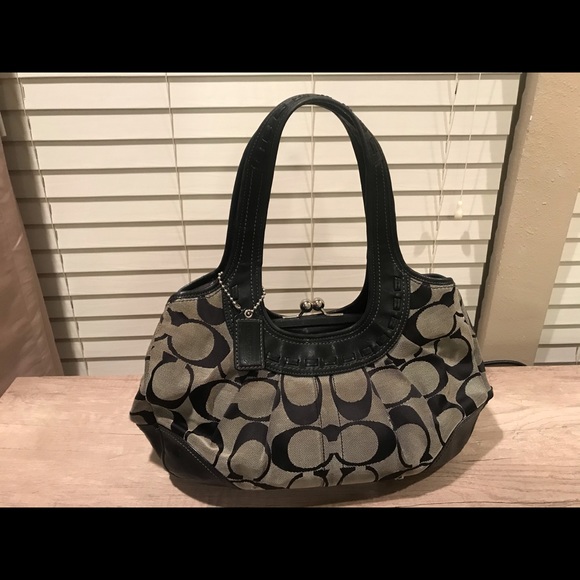 Authentic Coach Handbag - Picture 2 of 6